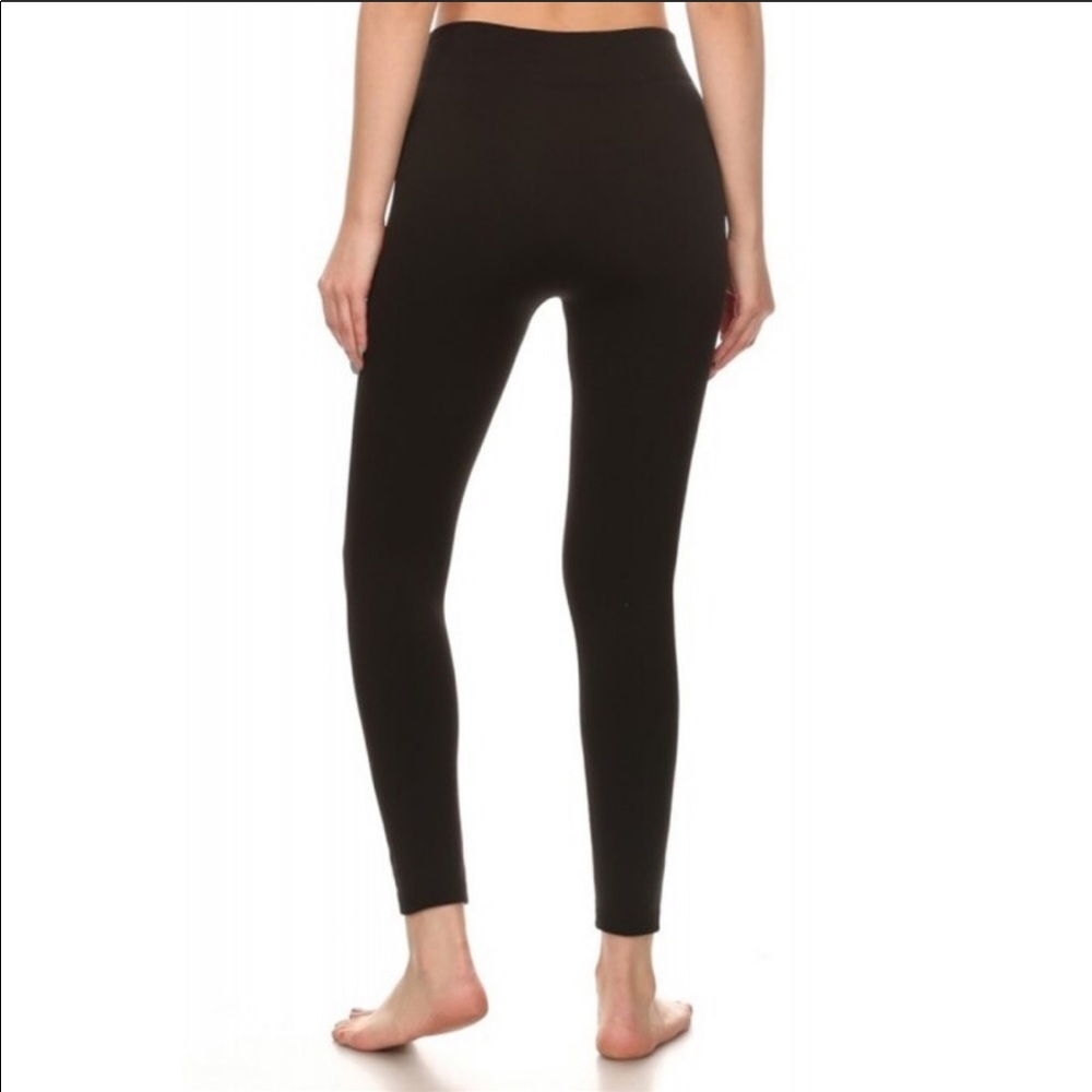 🚫 SOLD ON EBAY NWT Slimming Yoga Pants 👖 - Picture 3 of 4